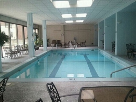 Pool, Saunas & Sundeck